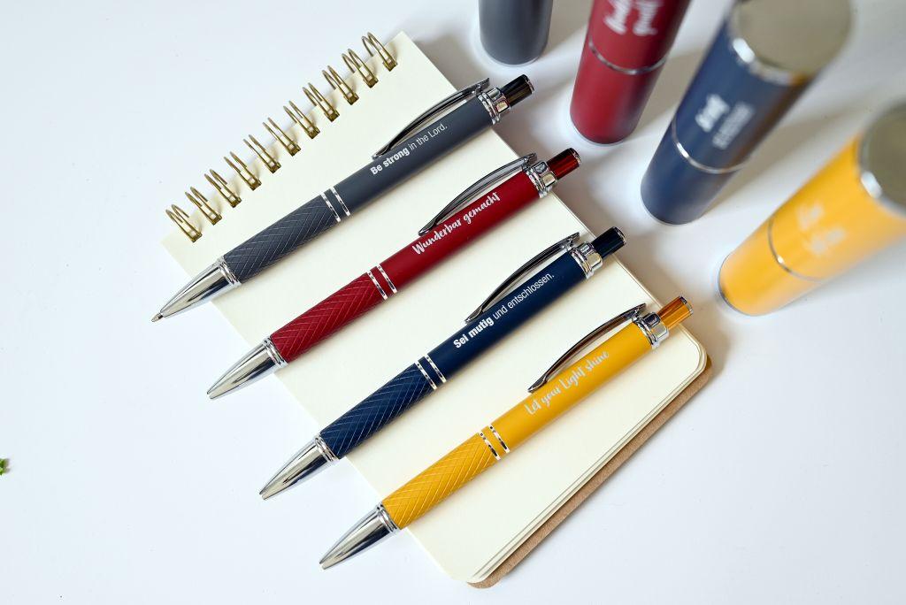 Kugelschreiber mit Etui je 6,50 €